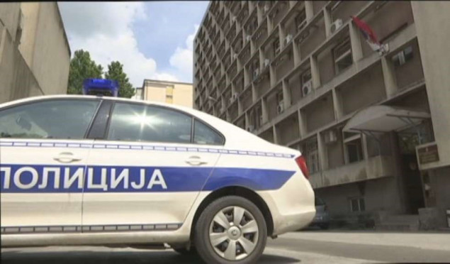 Dojave o postavljenim bombama u škola diljem Srbije