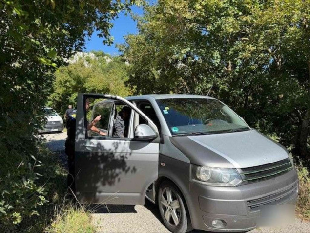 Državljani Turske uhićeni zbog krijumčarenja migranata iz Crne Gore u BiH