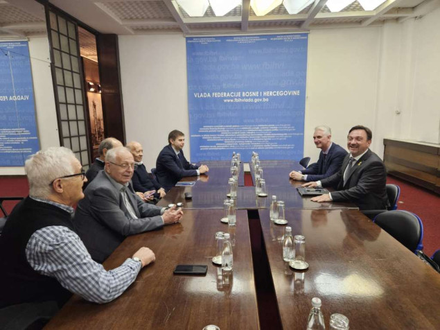 Hasičević: Snižavanjem cijena osnovnih prehrambenih namirnica pomoći umirovljenicima