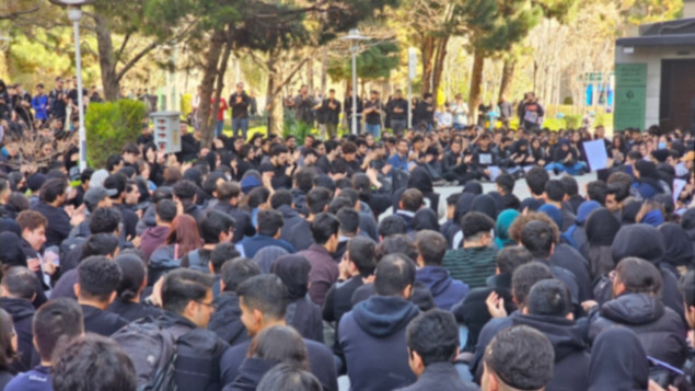 "Naše učionice su prazne jer su mezarja puna": Iranski studenti objašnjavaju zašto ponovo protestuju