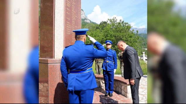 Helez odao počast u Grabovici, najavio posjet Ahatovićima i Sijekovcu