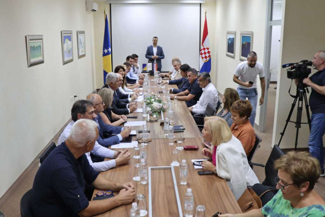 Predsjedništvo HNS-a BiH o aktivnostima vezanim za koordiniranje vlasti na svim razinama u BiH