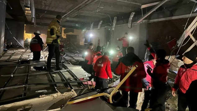 Turska: Srušio se plafon u hotelu, više od 30 ljudi povrijeđeno