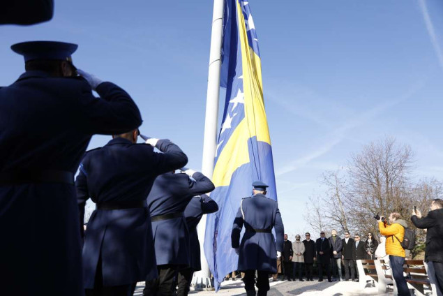 Na Humu podignuta zastava: Počelo obilježavanje Dana nezavisnosti BiH