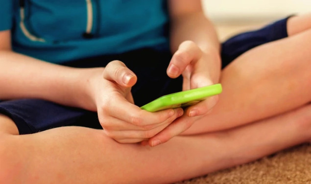 Svaki treći učenik u Hrvatskoj jednom mjesečno doživljava nasilje na internetu