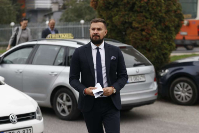 U Sudu BiH danas počinje ponovoljeno suđenje Fikretu Hodžiću za zloupotrebu položaja