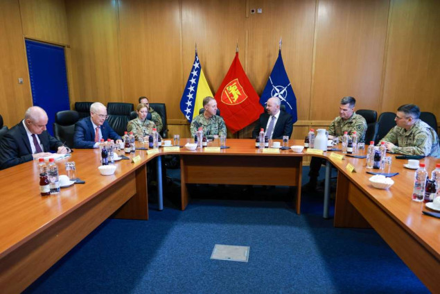 SAD podržavaju ključnu ulogu NATO-a u očuvanju mira i stabilnosti u Bosni i Hercegovini