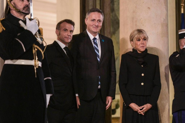 Bećirović u Jelisejskoj palati s Emmanuelom i Brigitte Macron
