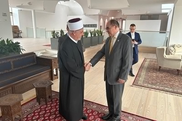 Schmidt se sastao s reisom Kavazovićem