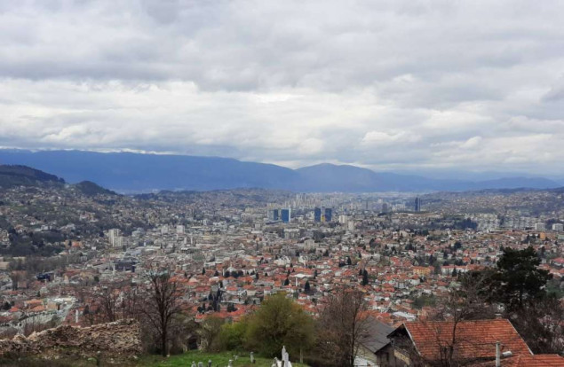 U Bosni oblačno i djelimično razvedravanje, u Hercegovini sunčano i umjereno oblačno