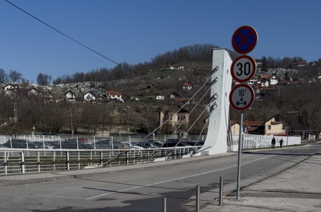 Ponovna uspostava saobraćaja preko nadvožnjaka u Tuzli
