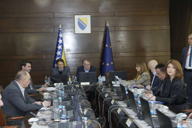 Vlada FBiH - 15 miliona KM za program Jednokratna novčana pomoć za novorođeno dijete