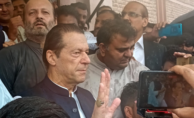 Imran Khan pušten iz pritvora