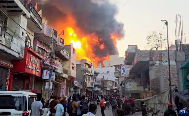 U požaru u fabrici u New Delhiju poginulo 11 ljudi