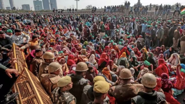 Suzavac u spriječavanju okupljanja hiljade farmera u New Delhiju