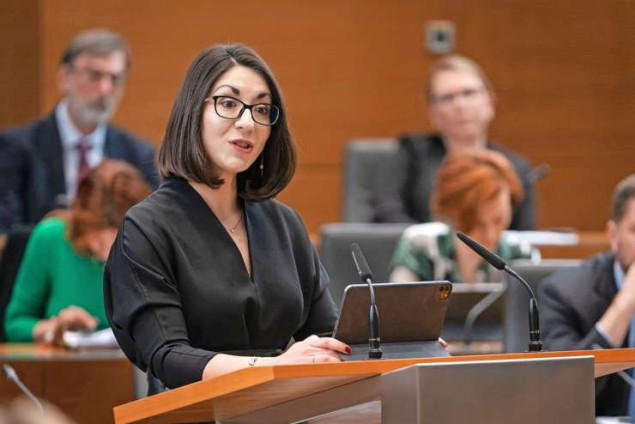 Slovenska ministrica digitalne transformacije Emilija Stojmenova Duh "preživjela" glasanje o nepovjerenju