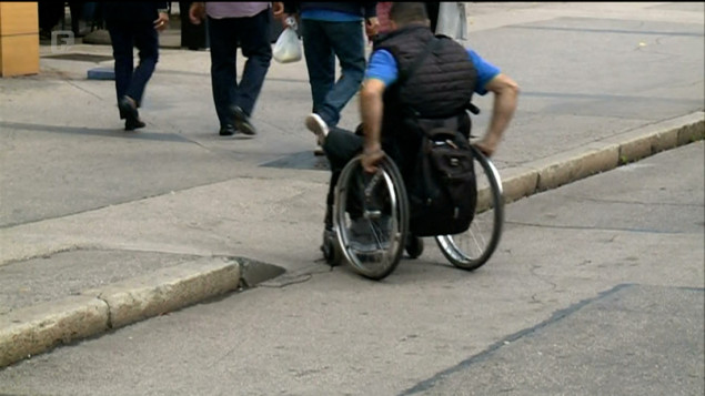 Danas protest osoba s invaliditetom pred zgradom Vlade FBiH
