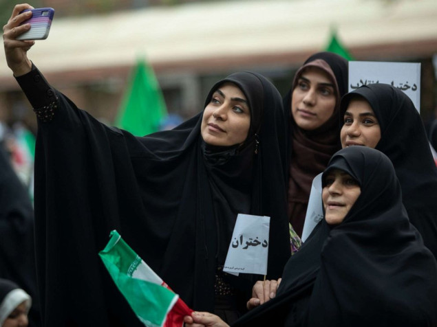 Iranski parlament uvodi još stroža pravila hidžaba za žene