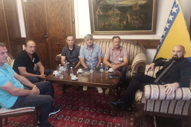 Poljoprivrednici iz Orašja sa ministrom Isakom - Kroz dijalog iznaći najbolja rješenja