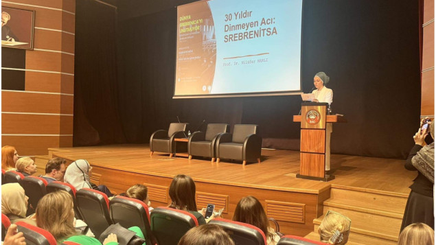 Projekt "Svijet pamti Srebrenicu": U Istanbulu izložba i tribina o genocidu