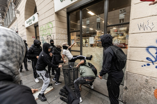 Italija uvodi strožije sigurnosne mjere nakon protesta, policija će moći zadržavati i maloljetnike