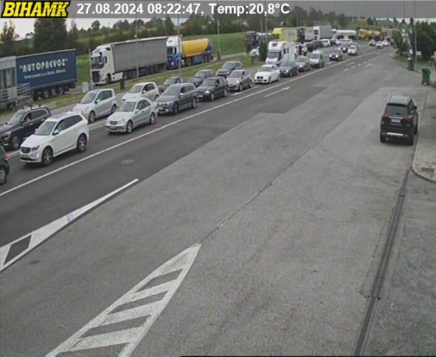 Na većini putnih pravaca jutros se saobraća bez vanrednih ograničenja