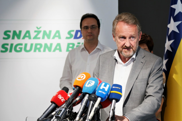 Izetbegović: OHR neće donijeti odluku bez konsultacija