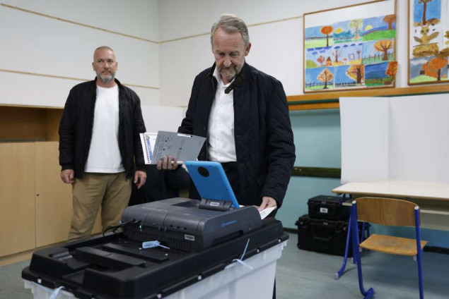 Izetbegović nakon glasanja u Sarajevu: Mislim da ljudi ne trebaju eksperimentisati, već ići na provjereno