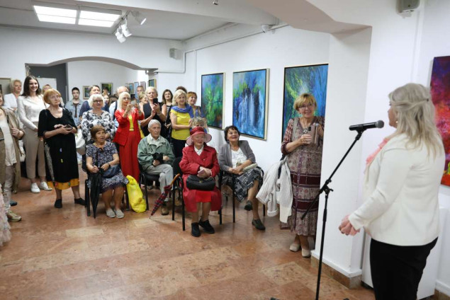 Hiba Mustafić izložbom 'Flumen' u Galeriji Mak predstavila tokove prirode, boje i emocija