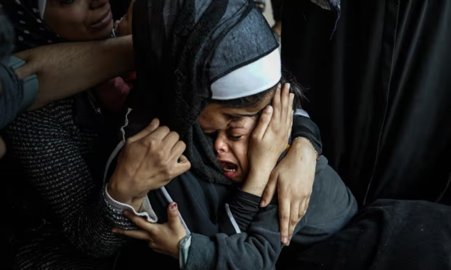 Desetine Palestinaca ubijene u izraelskim napadima širom Gaze