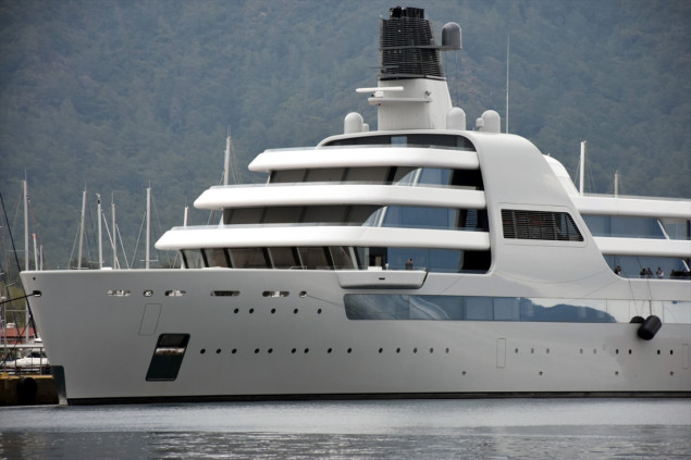 Jahta ruskog biznismena Romana Abramoviča usidrena u turskoj luci Marmaris