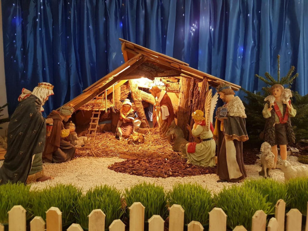 Oštrije mjere protiv škola koje ne postave scenu rođenja Isusa Krista