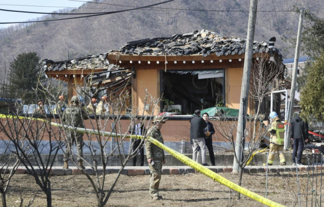 Borbeni avioni Južne Koreje bacili bombe izvan poligona za obuku