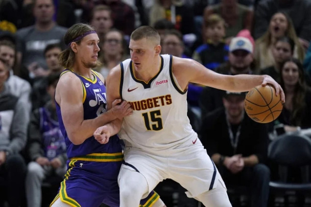 Jokićev double-double u porazu Denvera od Utaha