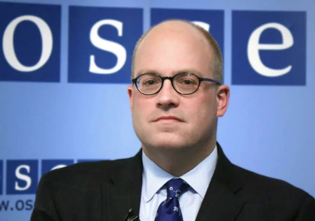 "Kakvo razočarenje": Bivši šef Misije OSCE-a u BiH Jonathan Moore postao lobista Vlade Republike Srpske