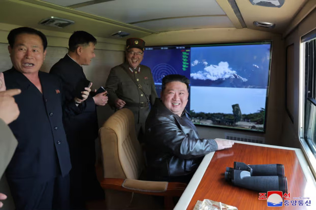 Južna Koreja zabranila viralnu pjesmu koja veliča Kim Jong-una
