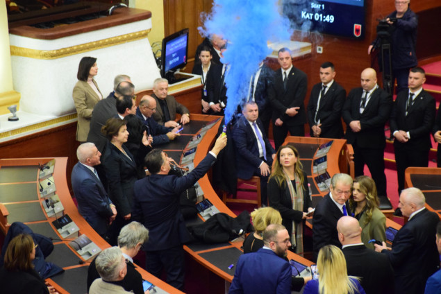 Skupština Albanije ukinula imunitet Saliju Berishi, otvoren put za njegovo hapšenje