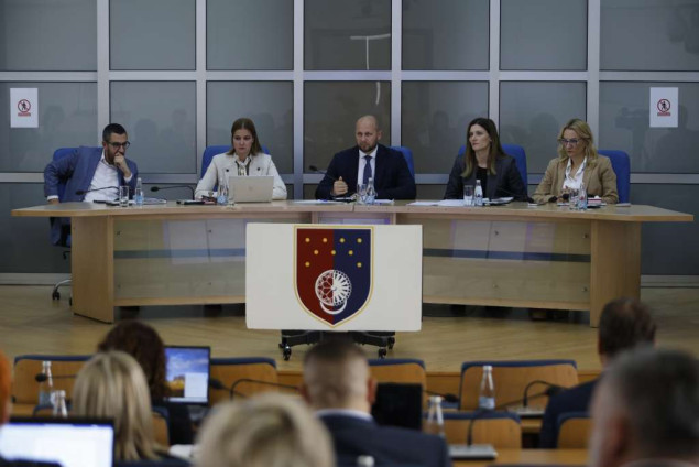 Kanton Sarajevo se dodatno zadužuje pet miliona eura za tramvajsku prugu Ilidža - Hrasnica