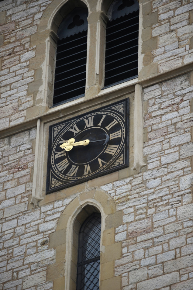 Pala kazaljka sa sata na tornju sarajevske Katedrale Srca Isusova