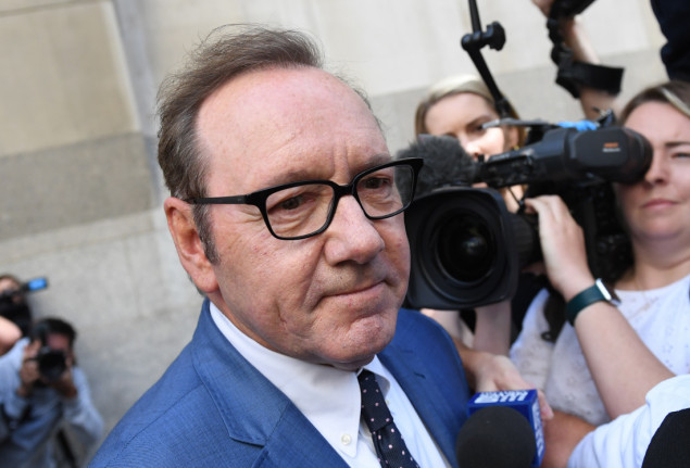 Kevin Spacey sučava se s optužbama za zlostavljanje tinejdžera 1986. godine