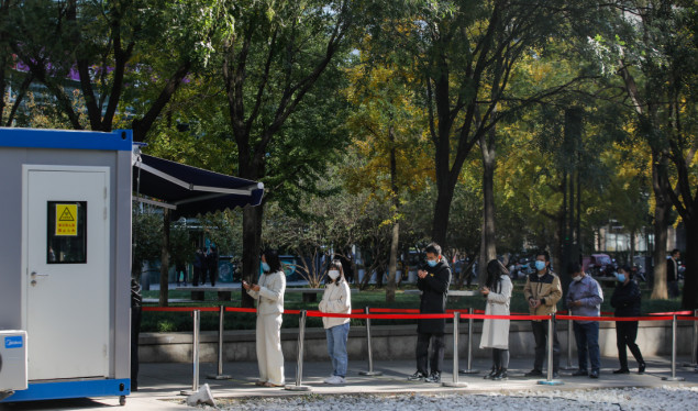 U Kini 10.000 novih infekcija koronavirusom, pet miliona ljudi u izolaciji