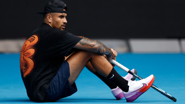 Kyrgios se povukao sa Roland-Garrosa zbog povrede koljena