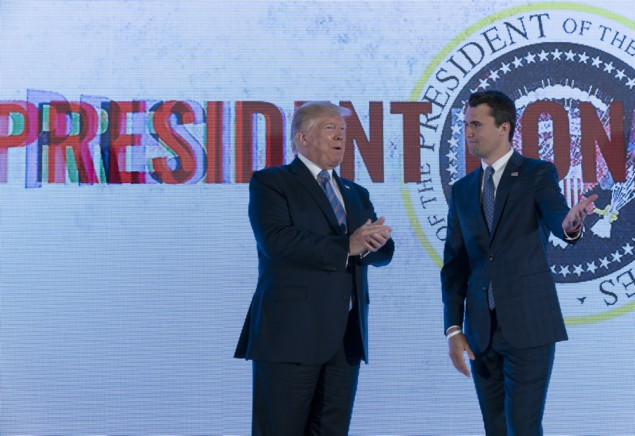 Charlie Kirk upucan na događaju u Utahu, Trump pozvao na molitvu