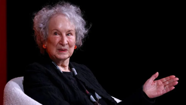Margaret Atwood satiričnom kratkom pričom protiv zabrane knjiga u Alberti
