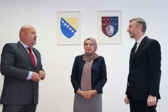 Izmijenjen Kolektivni ugovor za djelatnosti predškolskog odgoja, osnovnog odgoja i obrazovanja KS