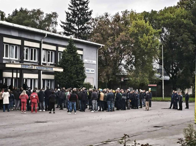 Radnici Koksare Lukavac privremeno obustavili štrajk