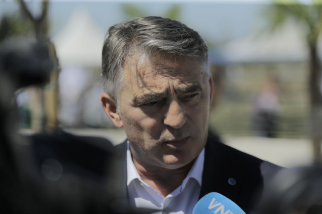 Komšić u Kozarcu: Ne dopustiti da se ovo više ikad desi
