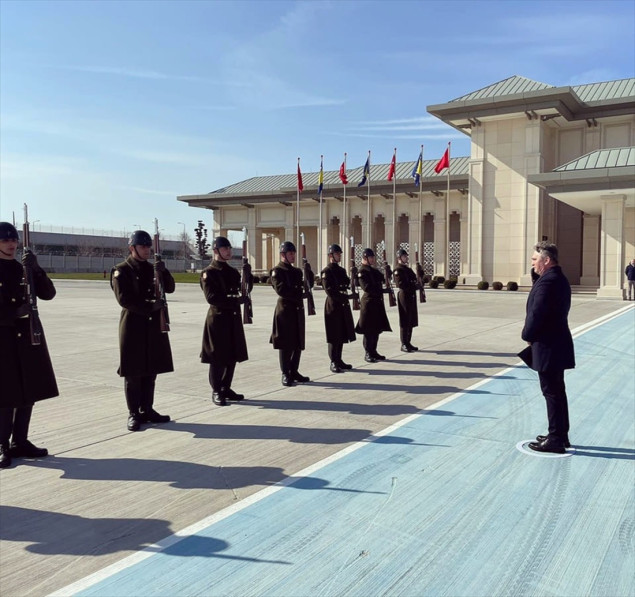 Komšić doputovao u Istanbul, danas susret s turskim predsjednikom Erdoganom