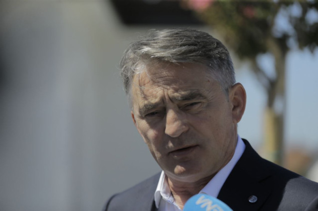 Komšić: Ne znam šta će uraditi gospodin Schmidt