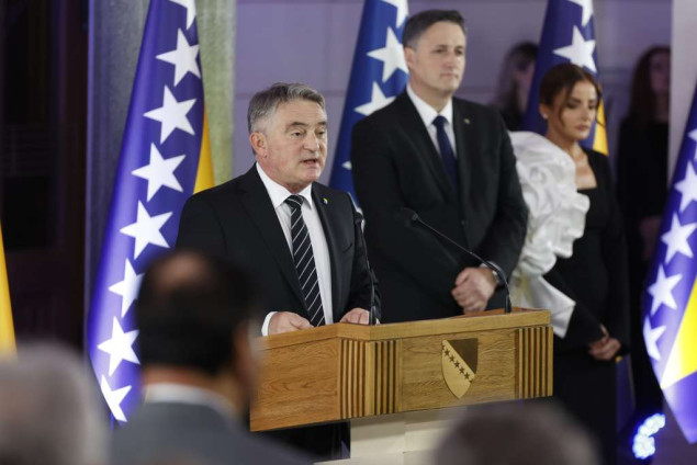 Komšić i Bećirović: Usvajanjem budžeta obezbijeđeno nesmetano funkcionisanje institucija BiH